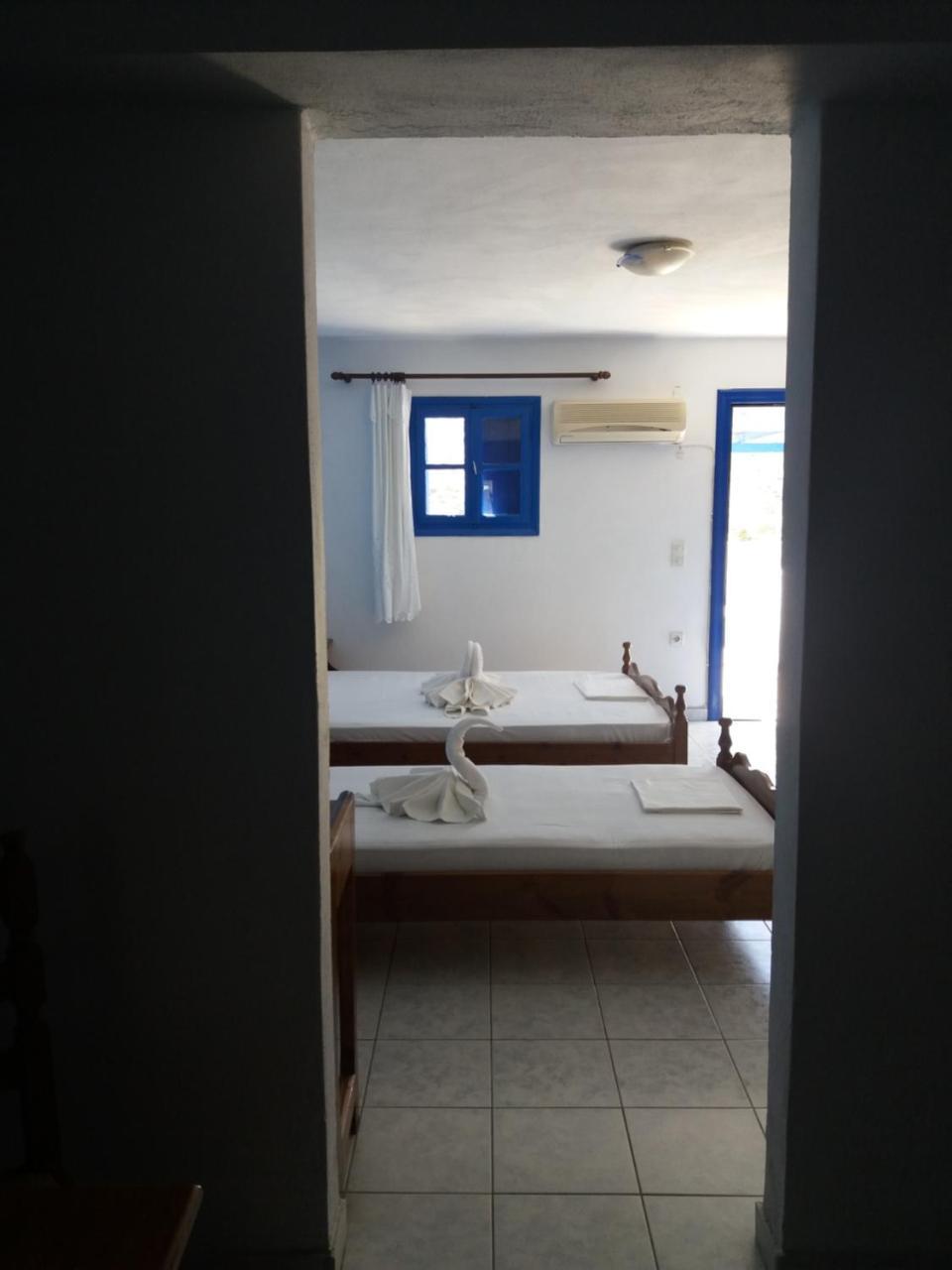 Pirgari Rooms Sikinos Alopronia Екстер'єр фото
