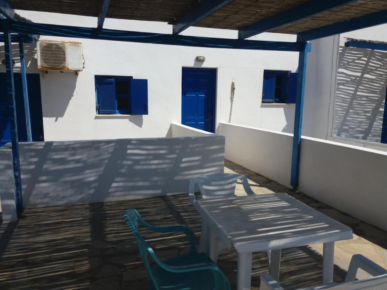 Pirgari Rooms Sikinos Alopronia Екстер'єр фото